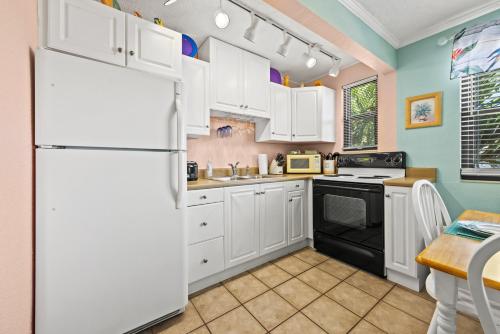 Majestic Beach Condo in Beachfront Resort in St Pete Beach - photo 15