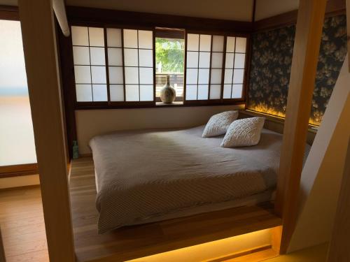 京都 三日月 Mikazuki - carbon neutral hotel in Kyoto