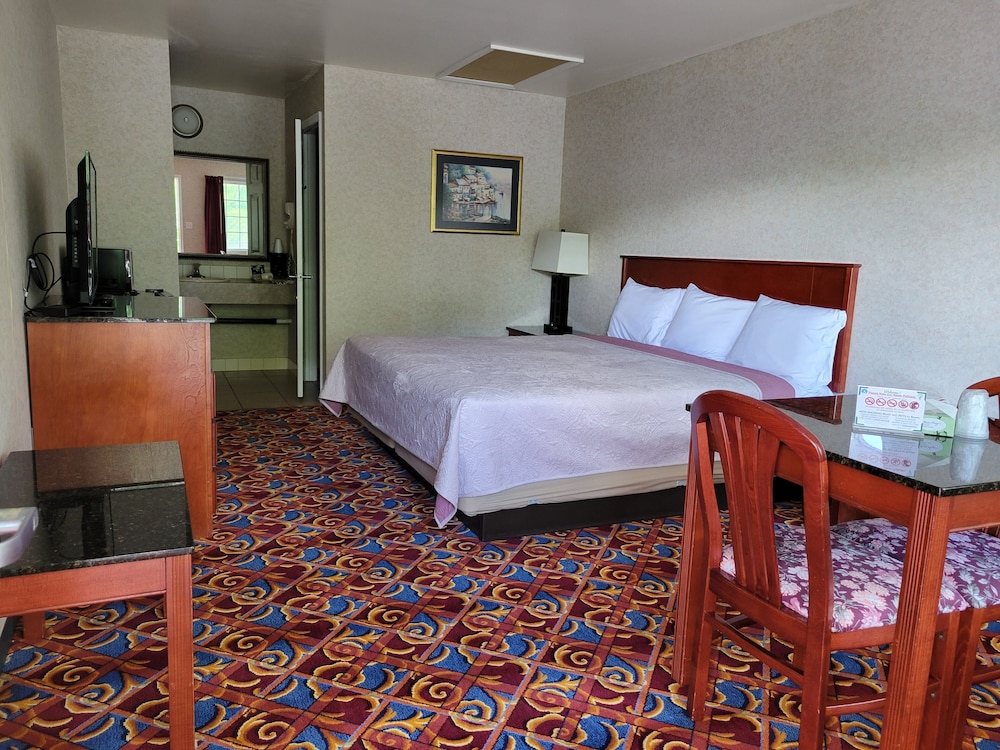 Atrium Inn - photo 14