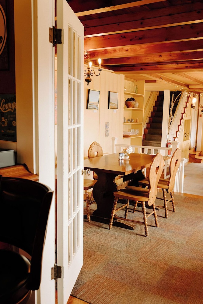 Snowvillage Inn - photo 200