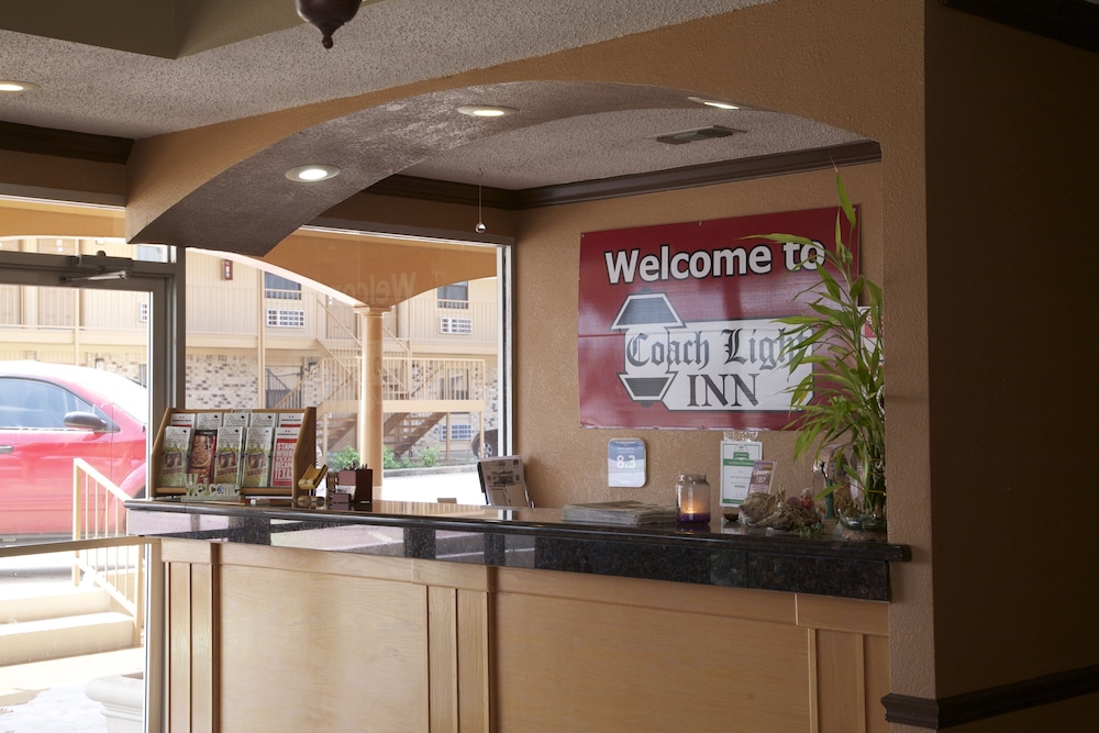 Coach Light Inn Brenham - photo 2