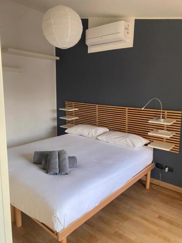 Skyline apartment Isola — 4-Star Luxury Hotel in Milan, Italy