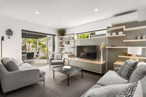 Convenient Urban Townhouse 2 carparks available — 4-Star Luxury Hotel in Christchurch, New Zealand