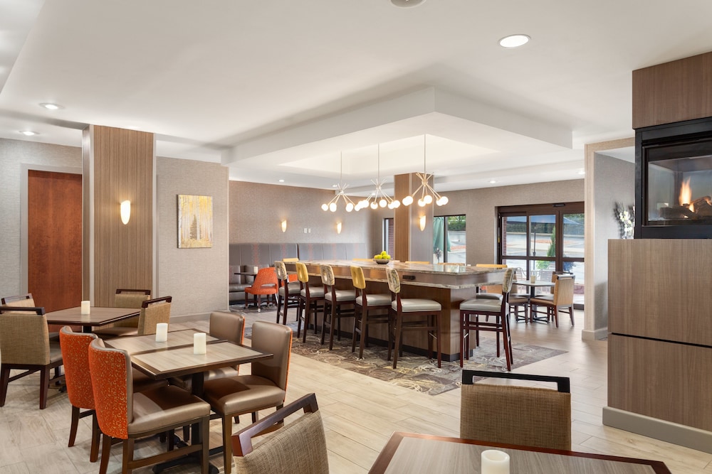 Hampton Inn & Suites Denver Cherry Creek - photo 28