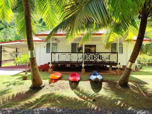 Huahine Fare Teakavehere — Unknown City