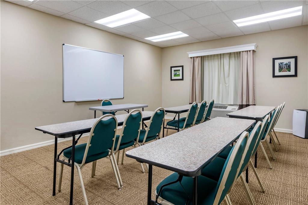 Comfort Inn & Suites DeLand near University - photo 29