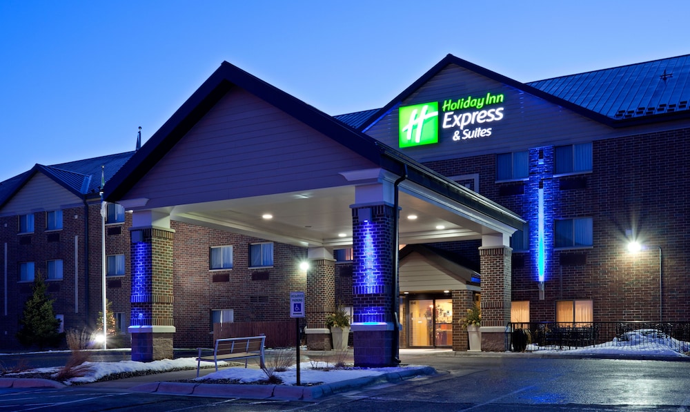 Holiday Inn Express Hotel & Suites St. Paul Woodbury by IHG — hotel in Woodbury