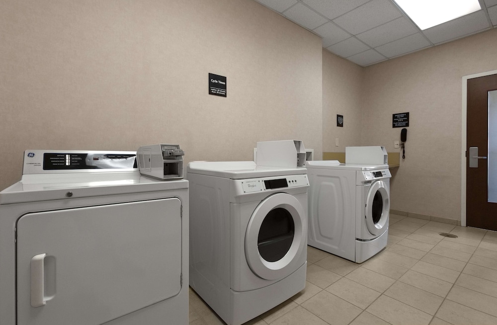 Hampton Inn Charlotte Belmont at Montcross - photo 21