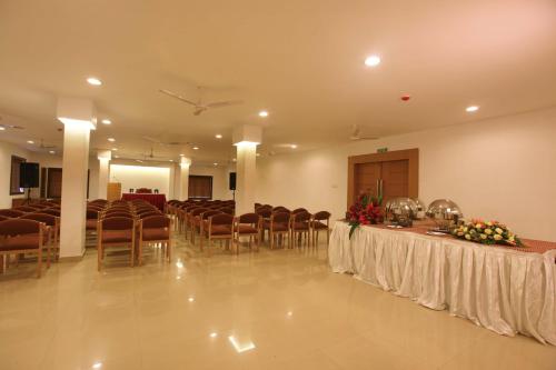 Hotel Samudra Sreekandapuram in Kannur, India