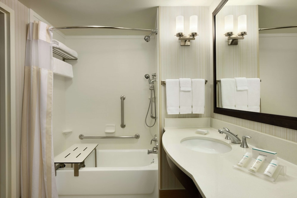 Hilton Garden Inn Rochester Pittsford - photo 26