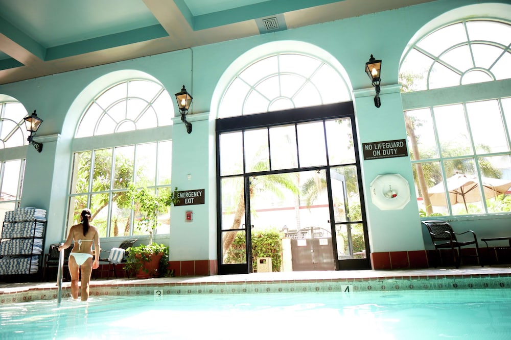 Embassy Suites by Hilton Los Angeles LAX South El Segundo - photo 25