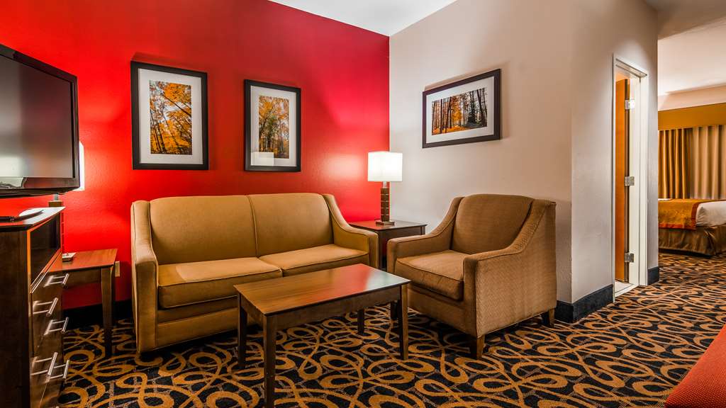 Best Western Plus Brandywine Inn & Suites - photo 13