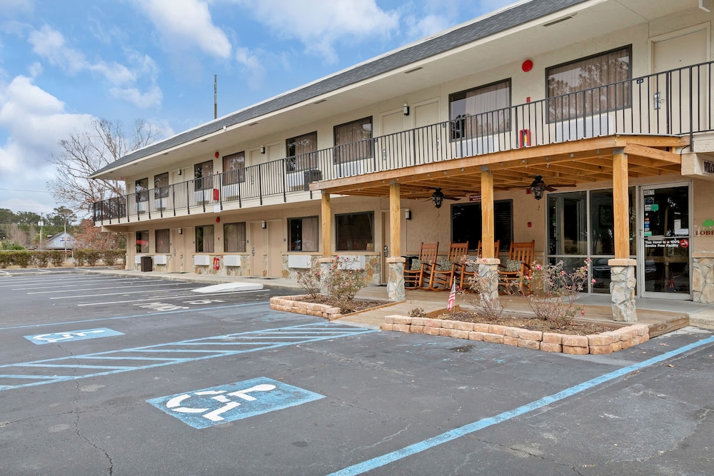 Capital O Hotel Richmond Hill Savannah area I 95 - photo 50