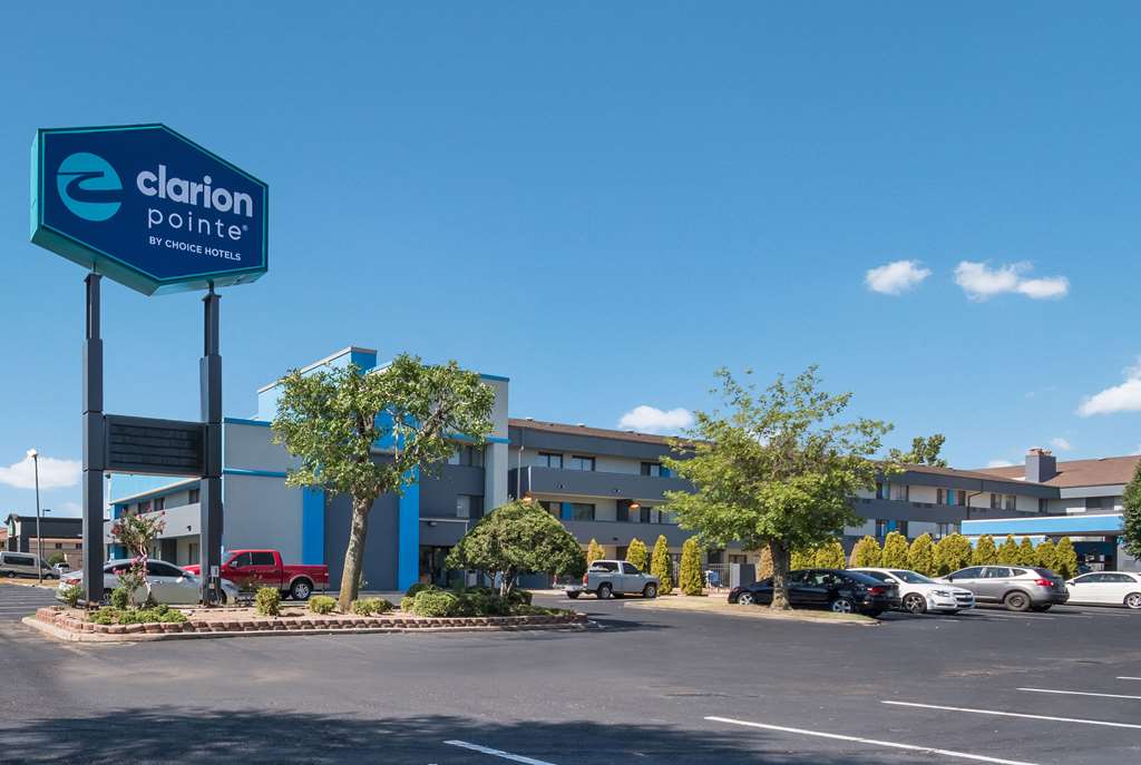 Clarion Pointe OKC Airport - photo 3