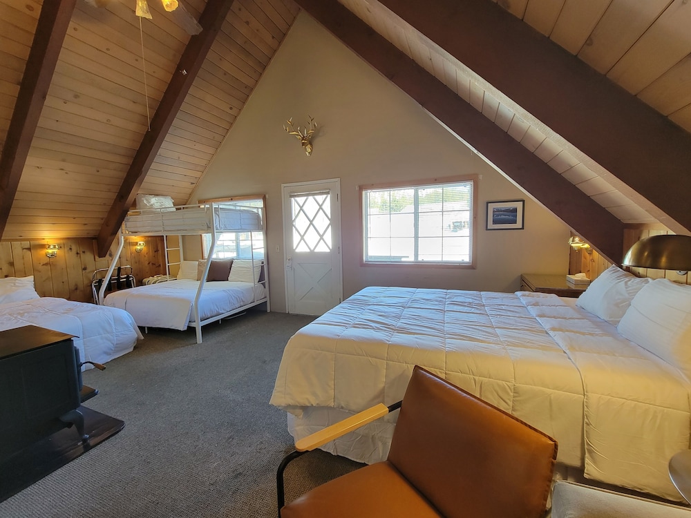 Cinnamon Bear Inn - photo 10