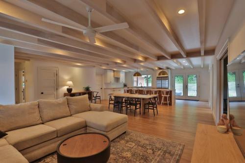 Spacious 3b2b Minutes To Skyline — Waynesboro