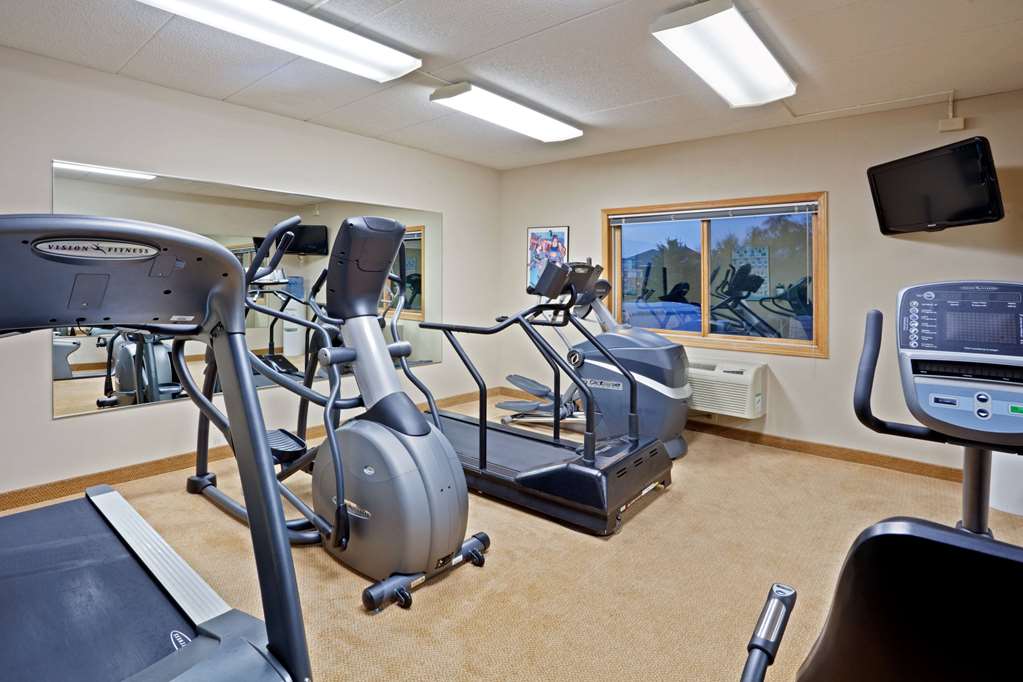 AmericInn by Wyndham Chanhassen - photo 11