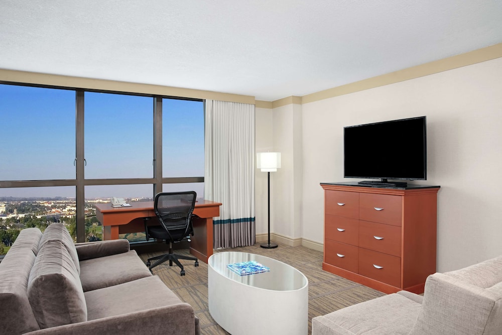 DoubleTree by Hilton Hotel Miami Airport & Convention Center - photo 31