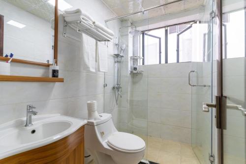 Luxurious 2 bedroom apartment with a swimming pool in Kilimani Nairobi