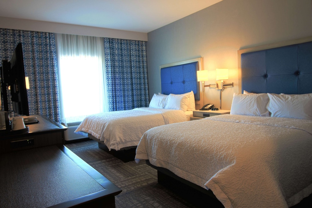 Hampton Inn West Plains - photo 18