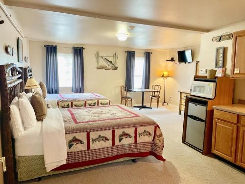 North Cascades Inn - photo 13