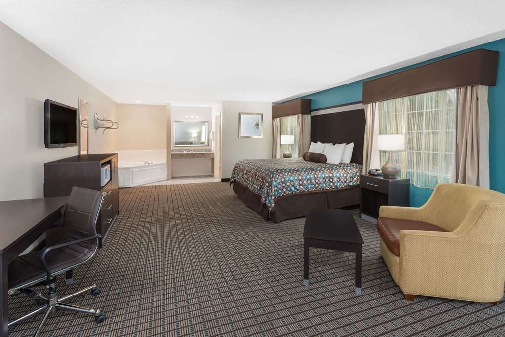 Days Inn by Wyndham Barnwell - photo 31