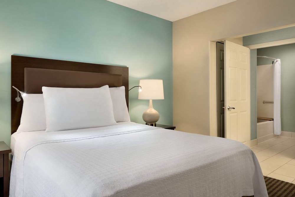 Homewood Suites by Hilton Grand Rapids - photo 3