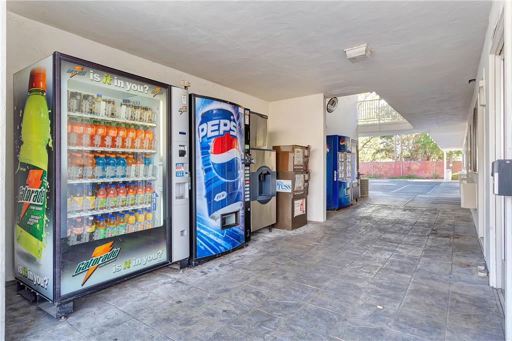 Motel6 Santa Rosa South - photo 19