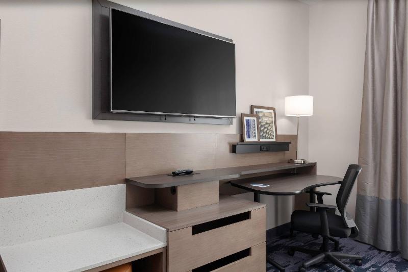 Fairfield Inn & Suites by Marriott Charlotte Pineville - photo 41