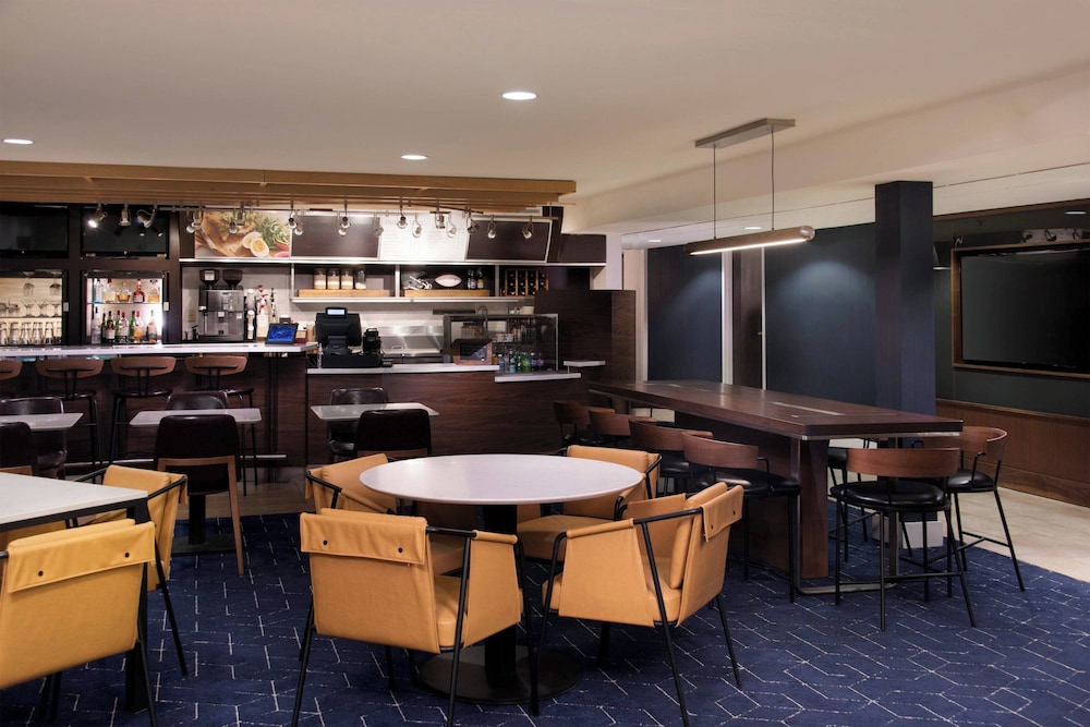 Courtyard by Marriott Winston Salem University - photo 17