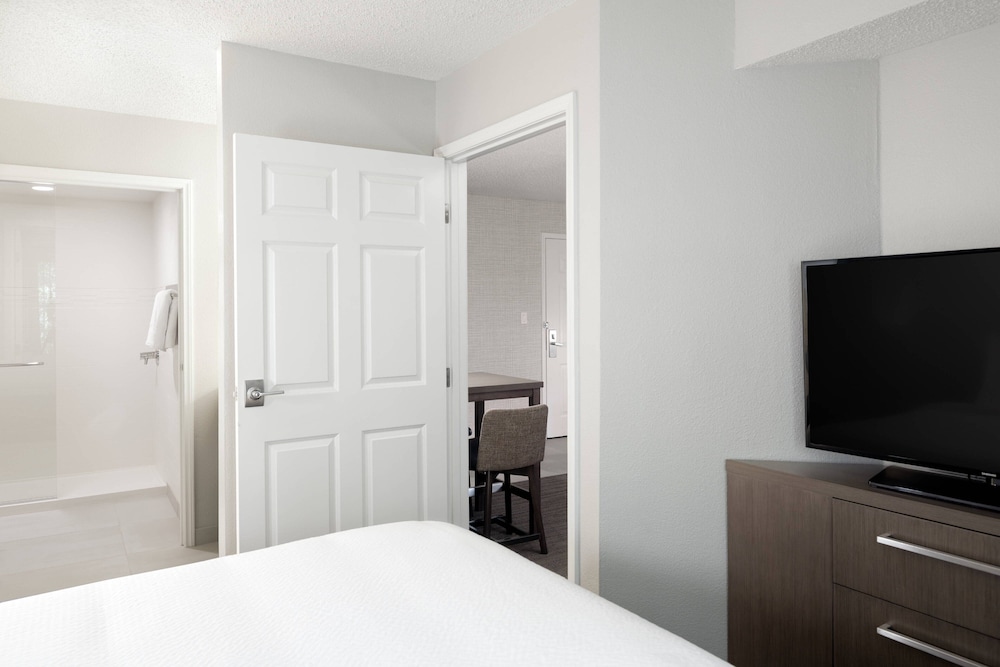 Residence Inn By Marriott Pleasanton - photo 7