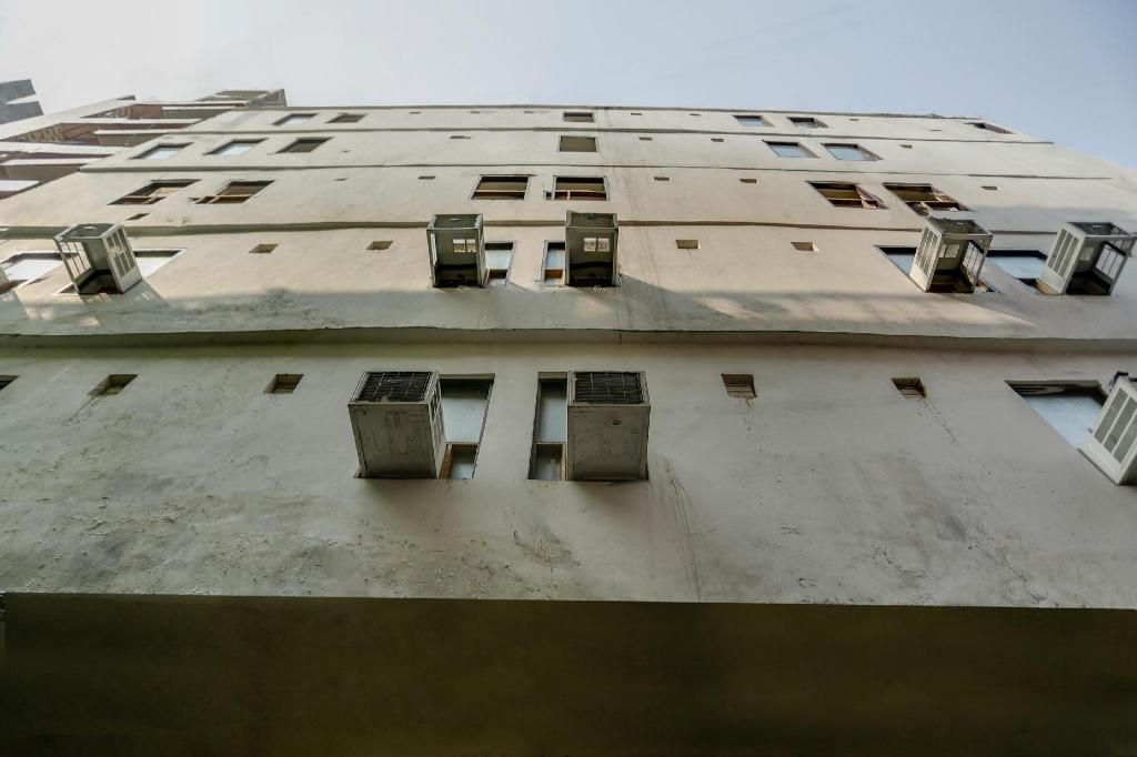 Roomshala 036 Hotel Orlov - last minute hotel in Noida