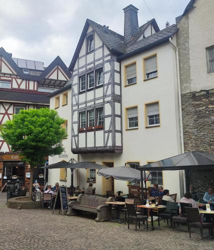 FeWo Innenstadt mit Dachterasse Grill bis 8 Personen 3 SZ — 4-Star Luxury Hotel in Cochem, Germany