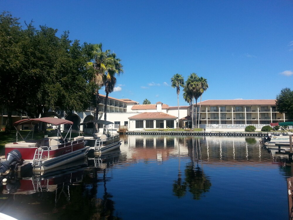 Vista Inn Lake Tarpon - photo 57
