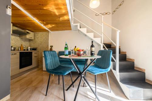 El Barrio In Bed — 4-Star Luxury Hotel in Naples, Italy