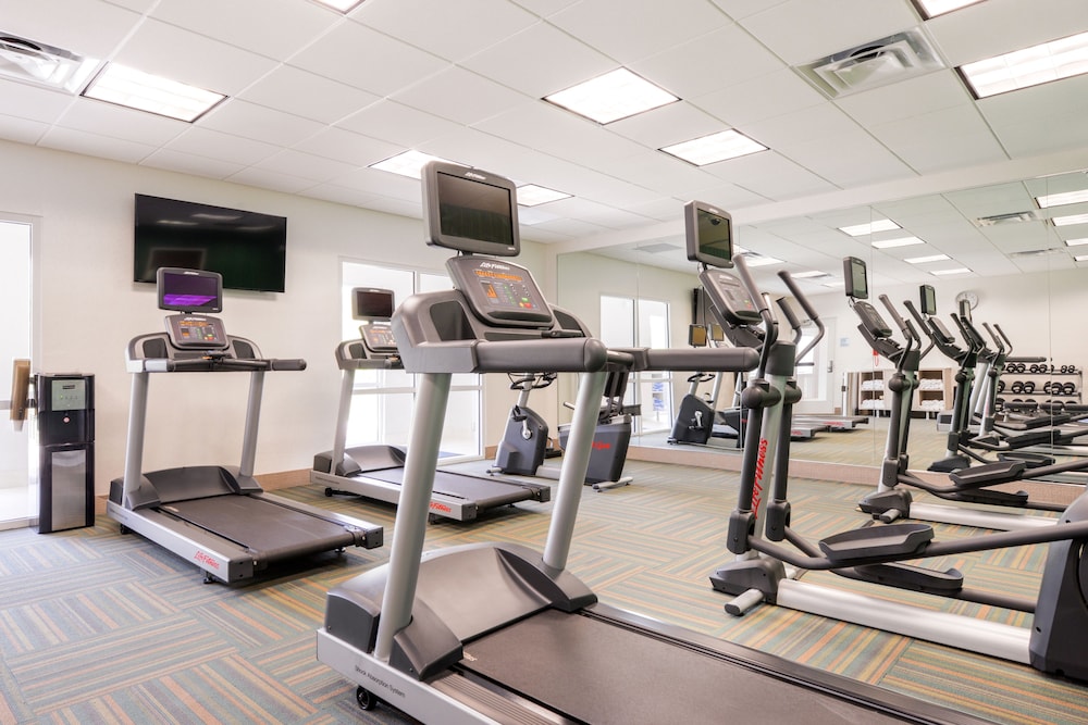 Holiday Inn Express & Suites Salem by IHG - photo 32