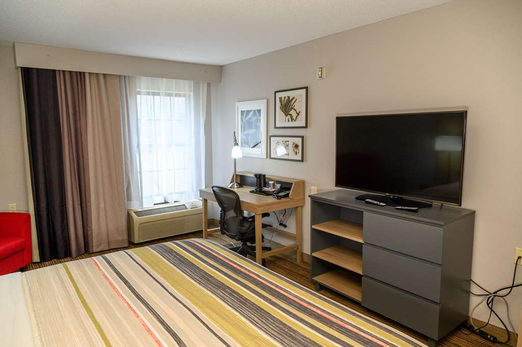 Country Inn & Suites by Radisson Greenfield IN - photo 8