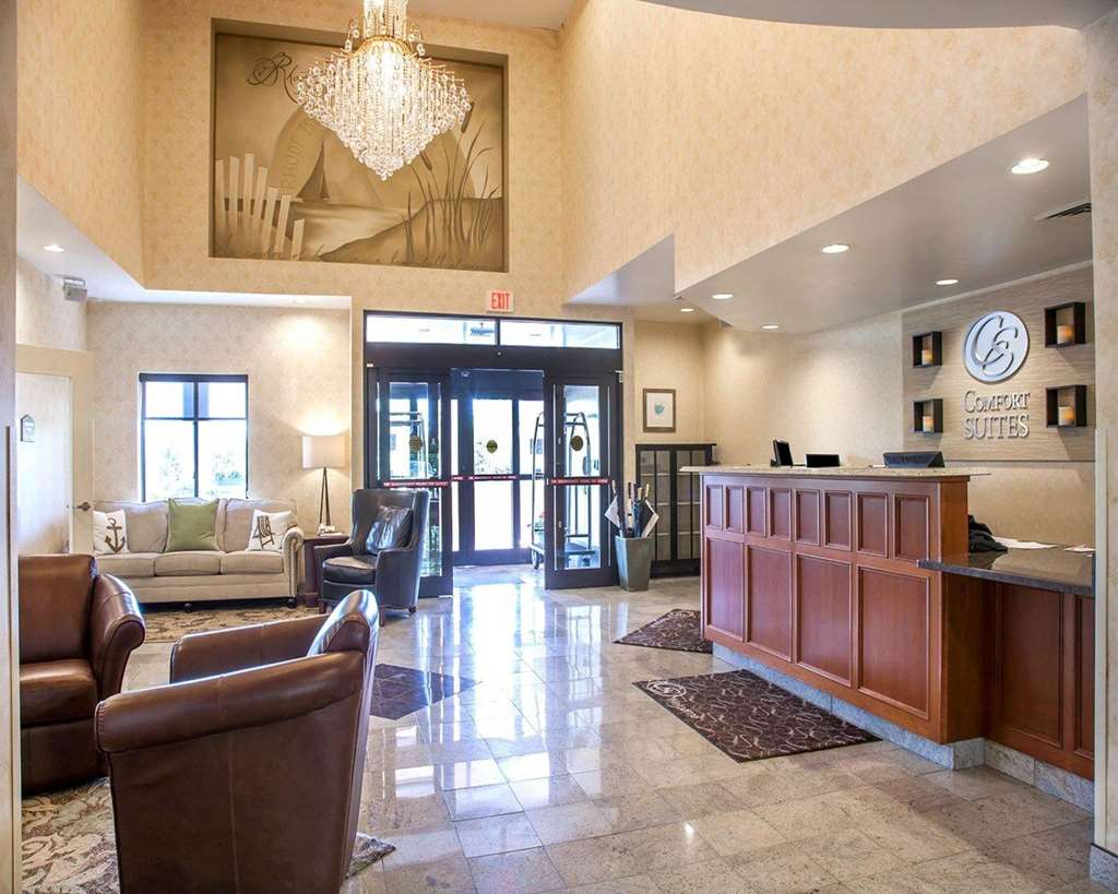 Comfort Suites West Warwick Providence - photo 7