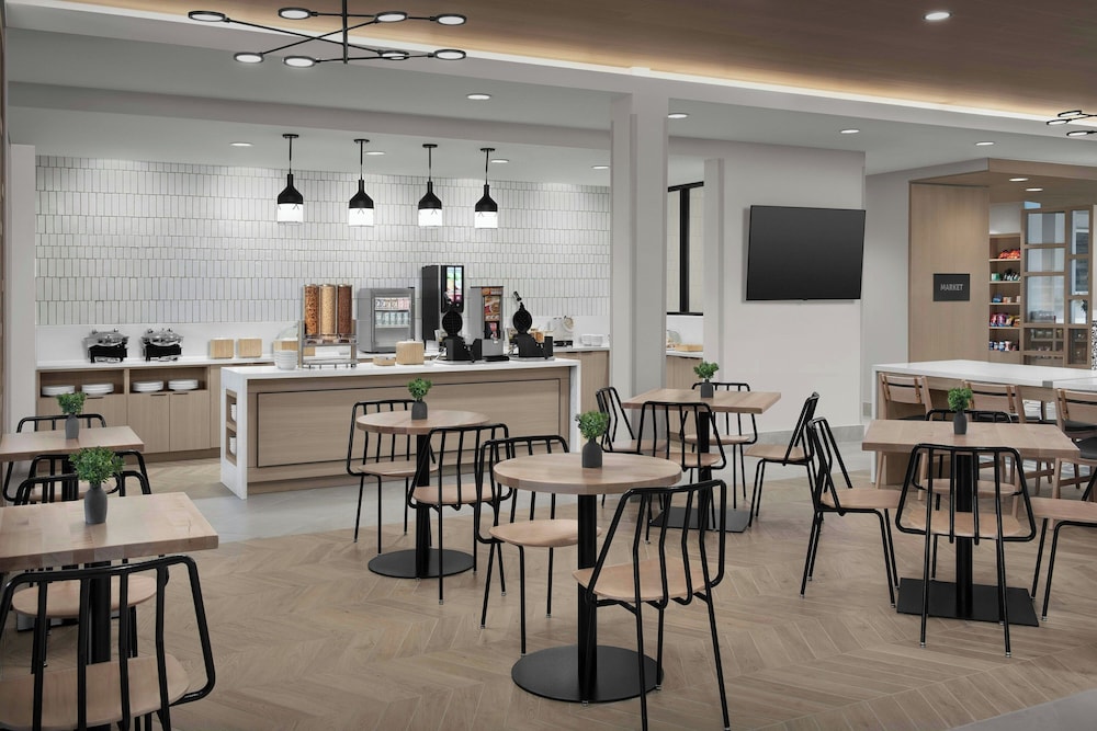 TownePlace Suites by Marriott Paris - photo 30
