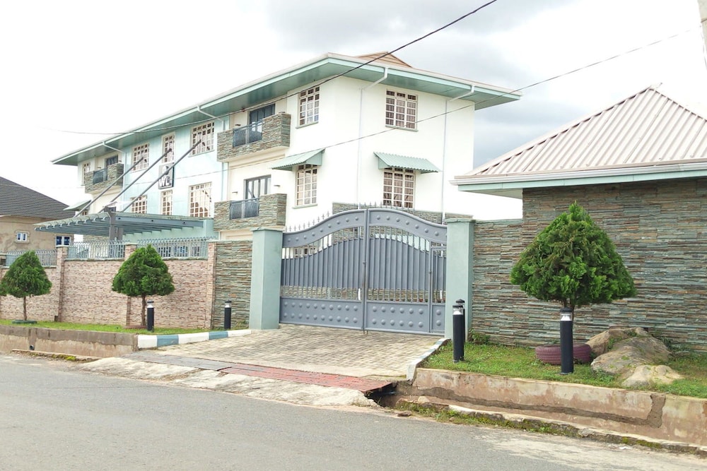 World Lilies Hotel & Events Place Ibadan — hotel in Ibadan