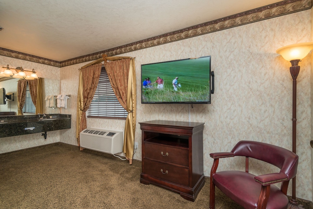 St. George Inn & Suites - photo 44