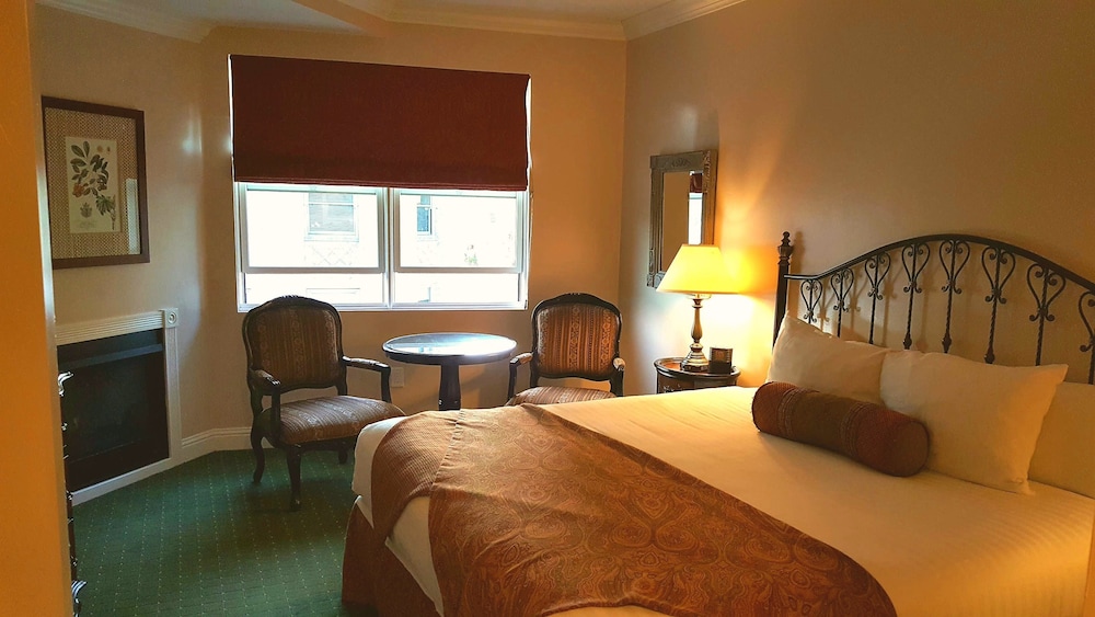 The Monterey Hotel - photo 14
