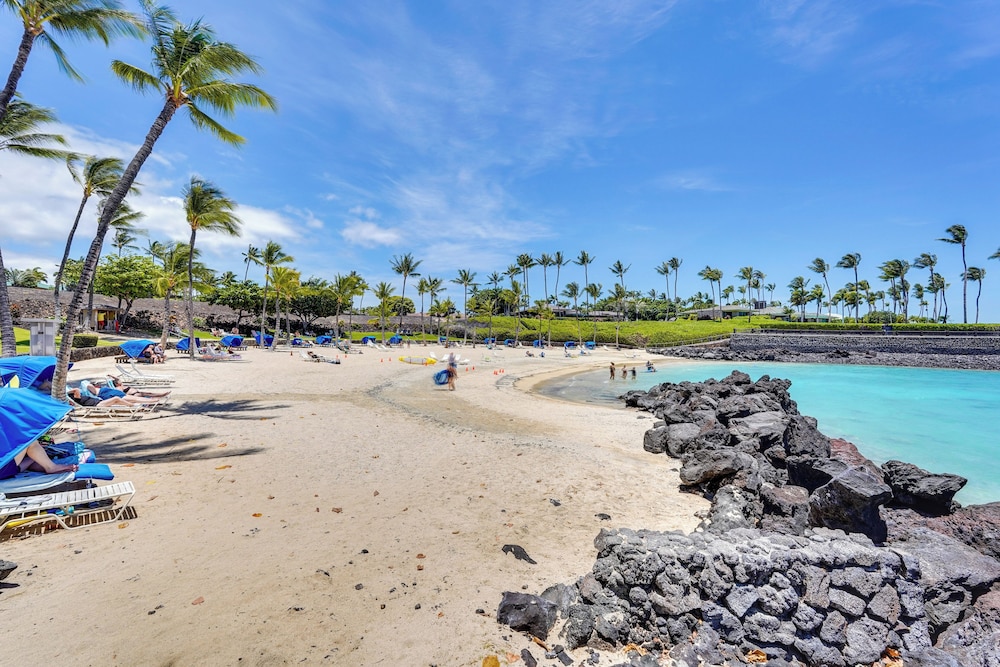 Luxe Maunalani Resort Condo w Pool Beach Access - photo 25