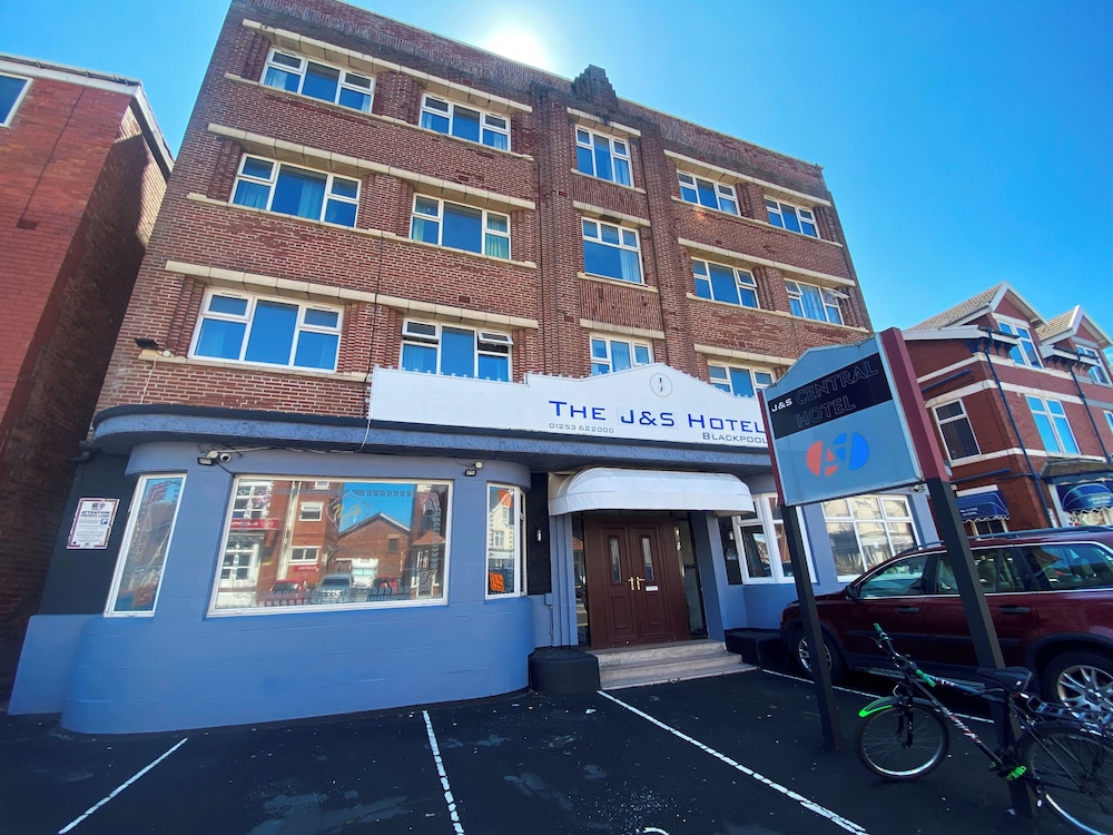 The J & S Hotel - last minute hotel in Blackpool