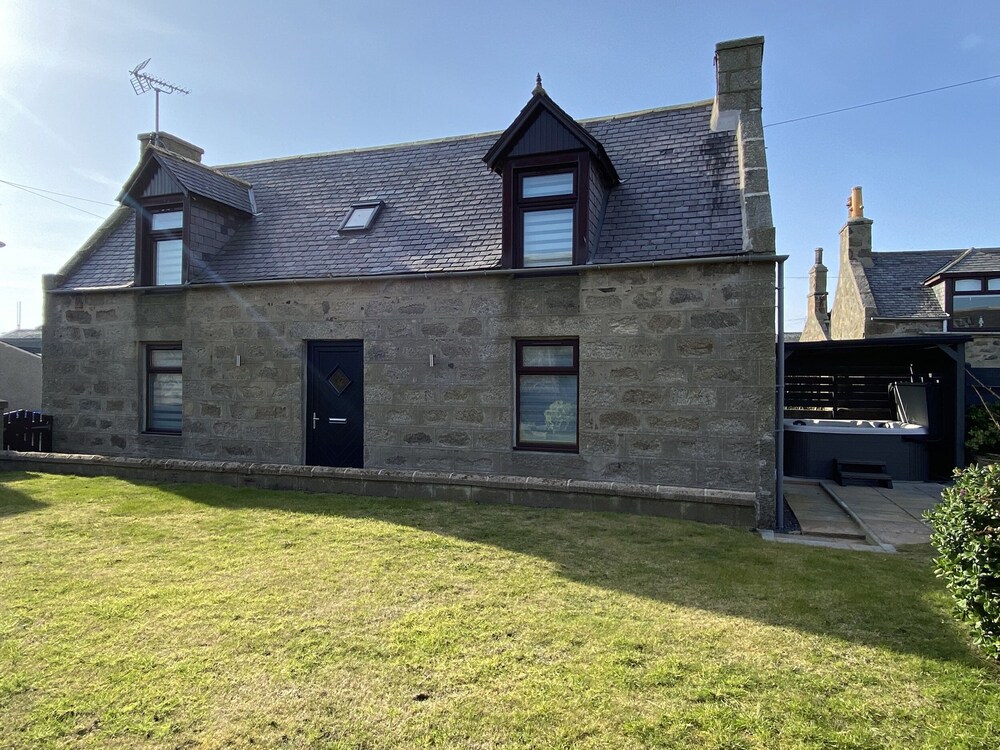 Fisherman's Cottage — 4-Star Luxury Hotel in Fraserburgh, United Kingdom