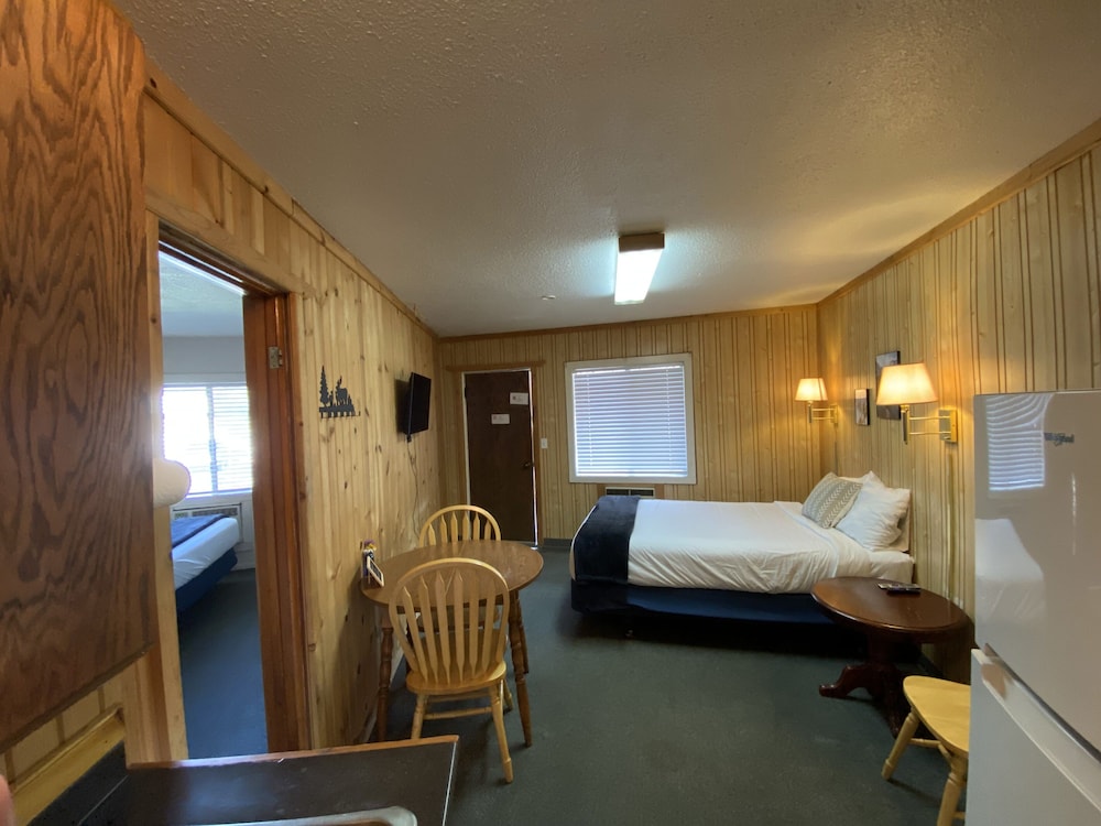 Columbia Point Resort - photo 25