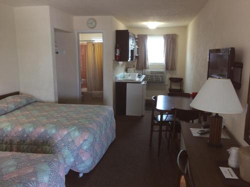 Crystal Sands Motel - photo 38