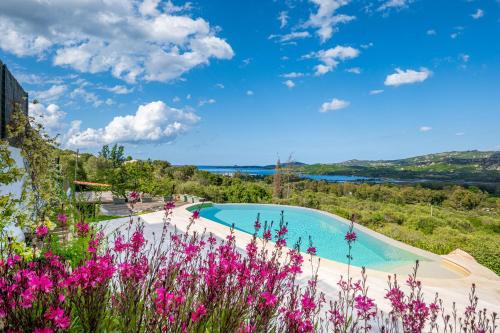 Villa Zeffiro — 4-Star Luxury Hotel in Rome, Italy