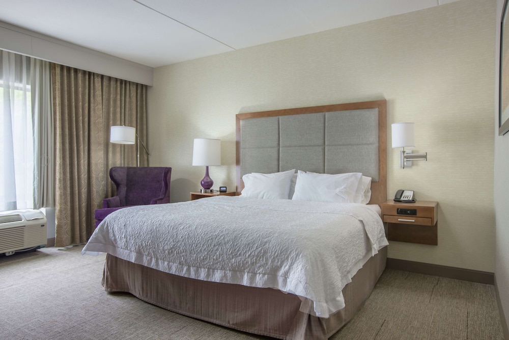 Hampton Inn & Suites Knoxville Papermill Drive - photo 8