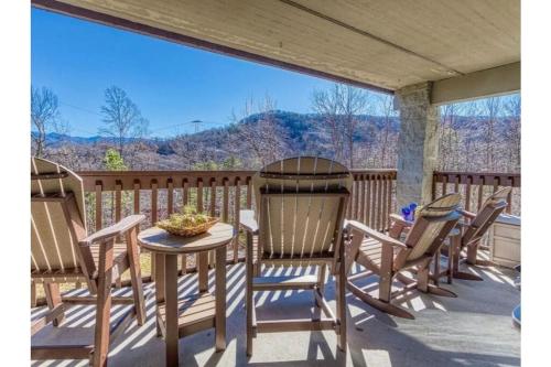 Alpine Lookout by Avada Properties in Gatlinburg, United States